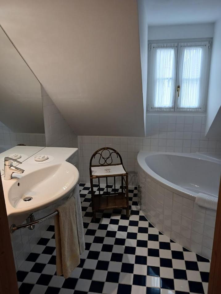 Gaestehaus Hans Moser Пурбах-ам-Нойзидлер-Зе Экстерьер фото